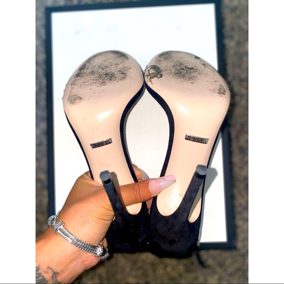 *GUCCI suede heels* - Picture 4 of 4